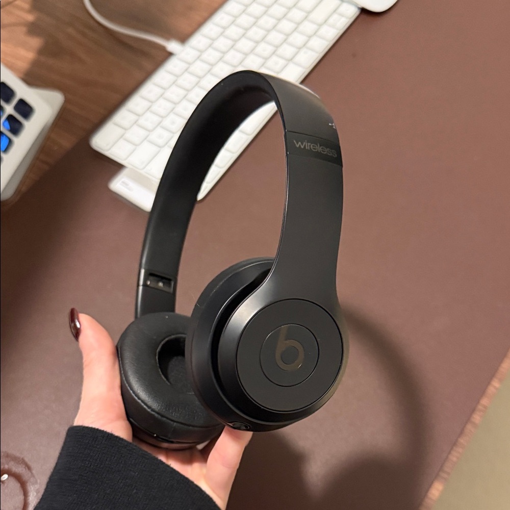 Beats by Dre Black Over-Ear Headphones